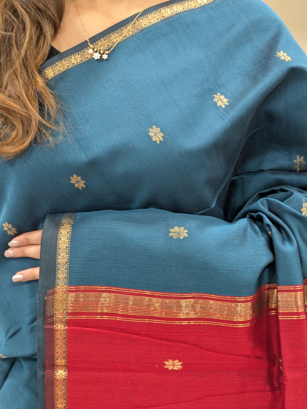 Peacock Blue and Red  Maheshwari Handloom Saree
