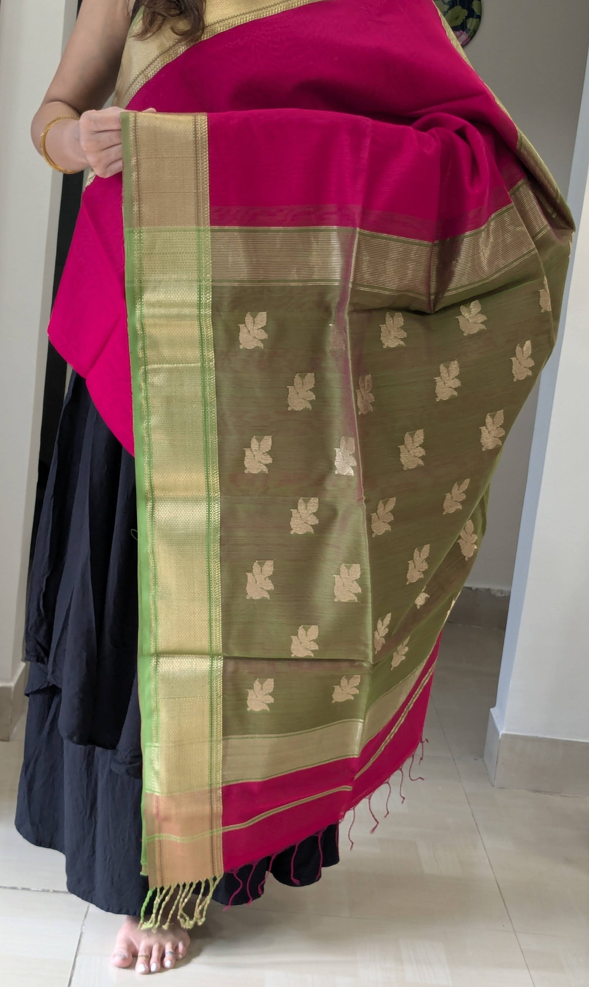 Maheshwari Silk Cotton Pink and Green Saree