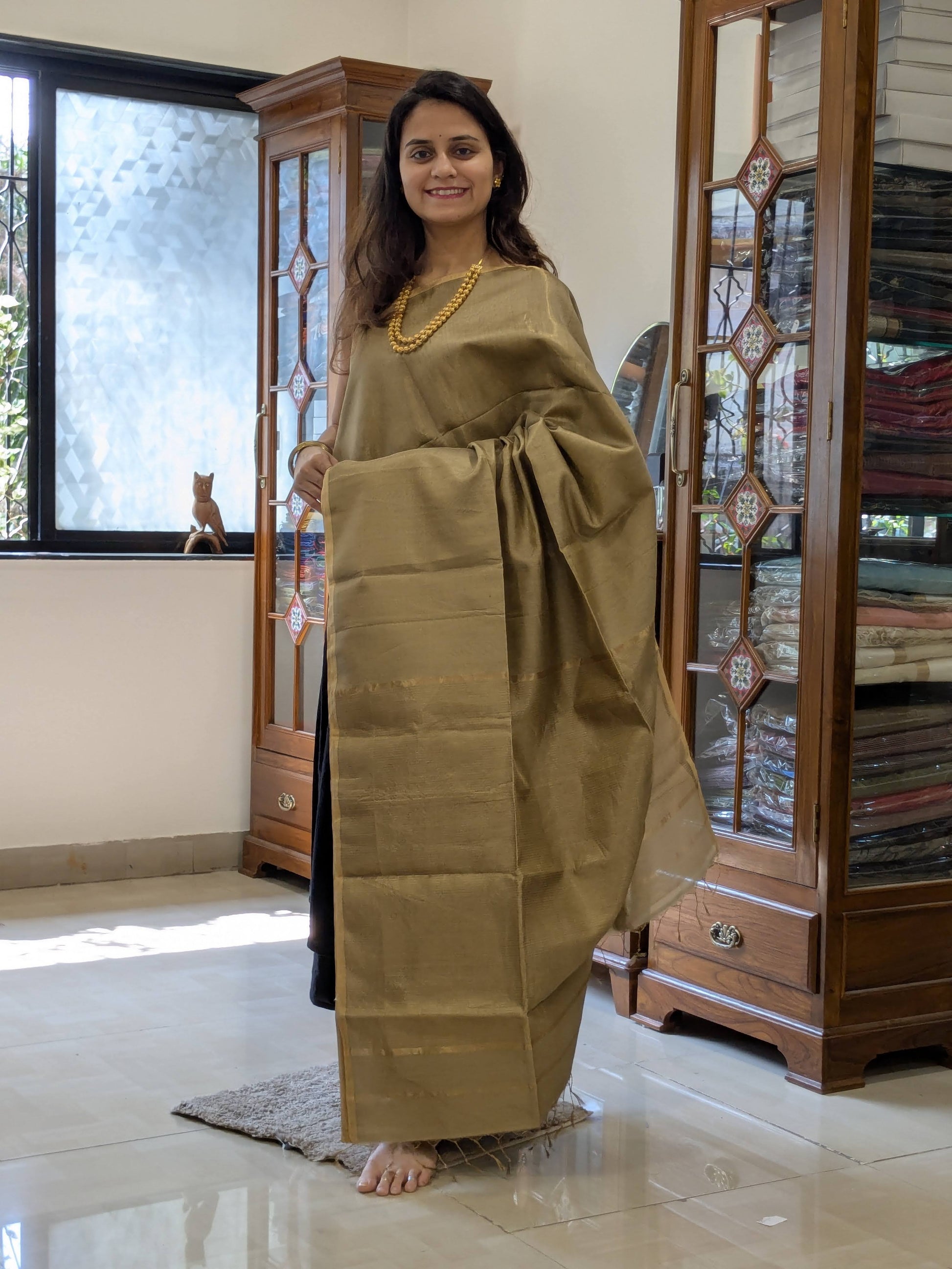 Maheshwari Grey & Gold Tissue Cotton Saree