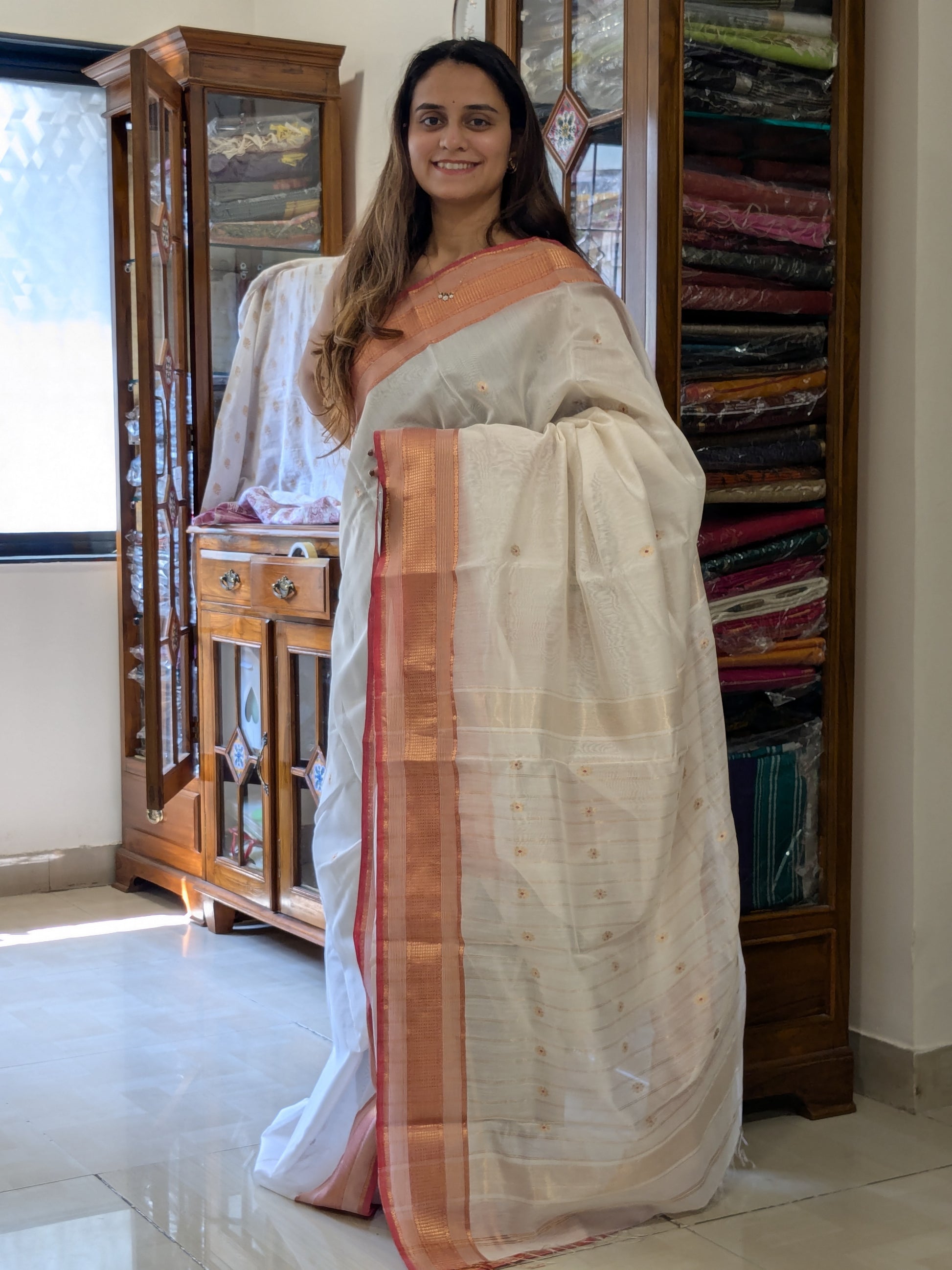 Maheshwari Silk Cotton White Meena Butti Saree