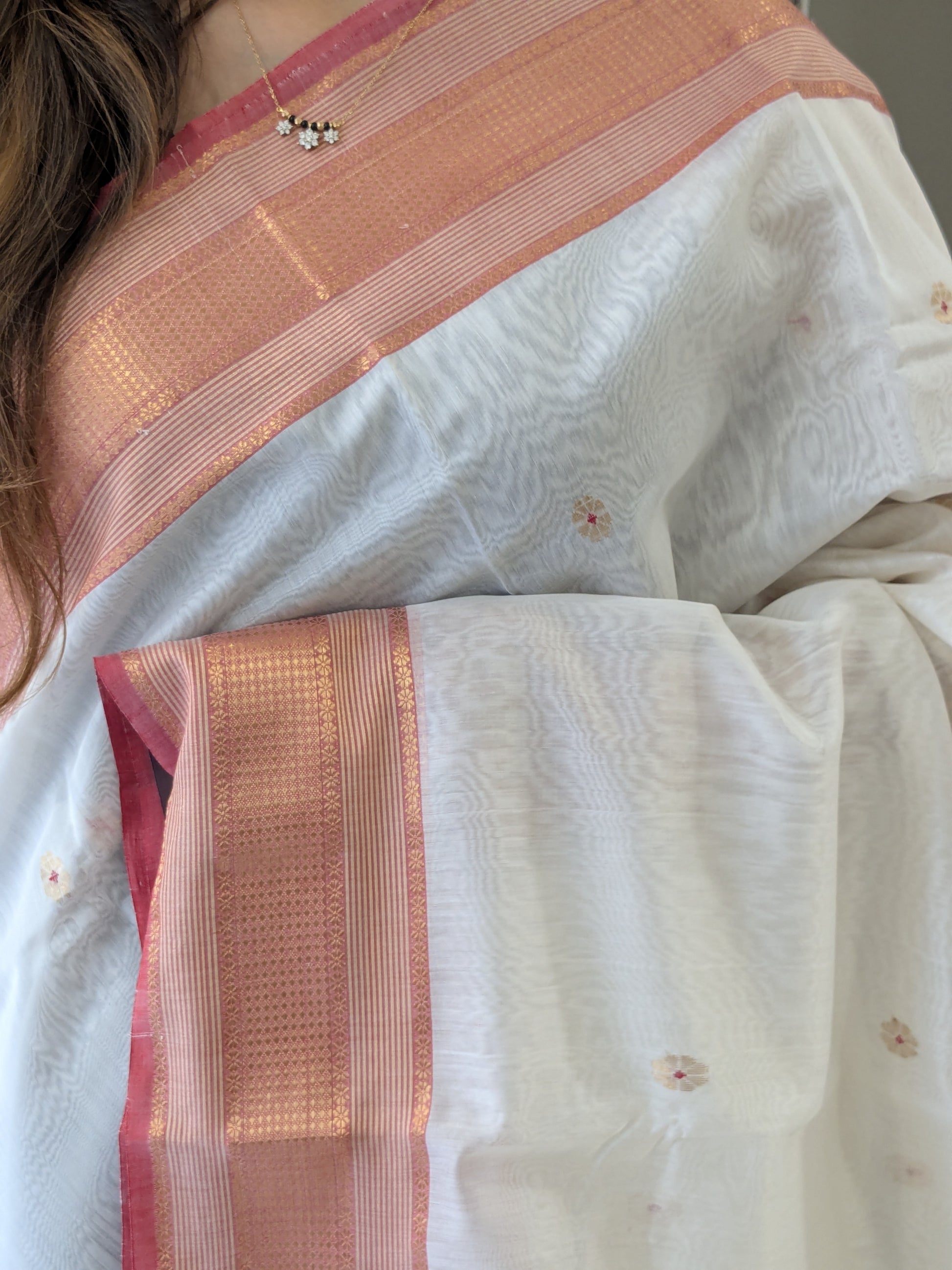 Maheshwari Silk Cotton White Meena Butti Saree