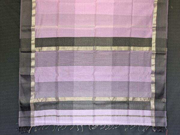 Purple Maheshwari Handloom Saree with Lining Pallu & Black Contrast Blouse - Image 5