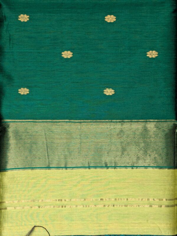 Light Green Maheshwari Handloom Saree with Buttidar Pallu & Contrast Blouse - Image 4